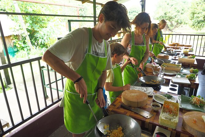 Full Day Thai Cooking at Farm (Chiang Mai) - Operator: Smile Organic Farm Cooking School