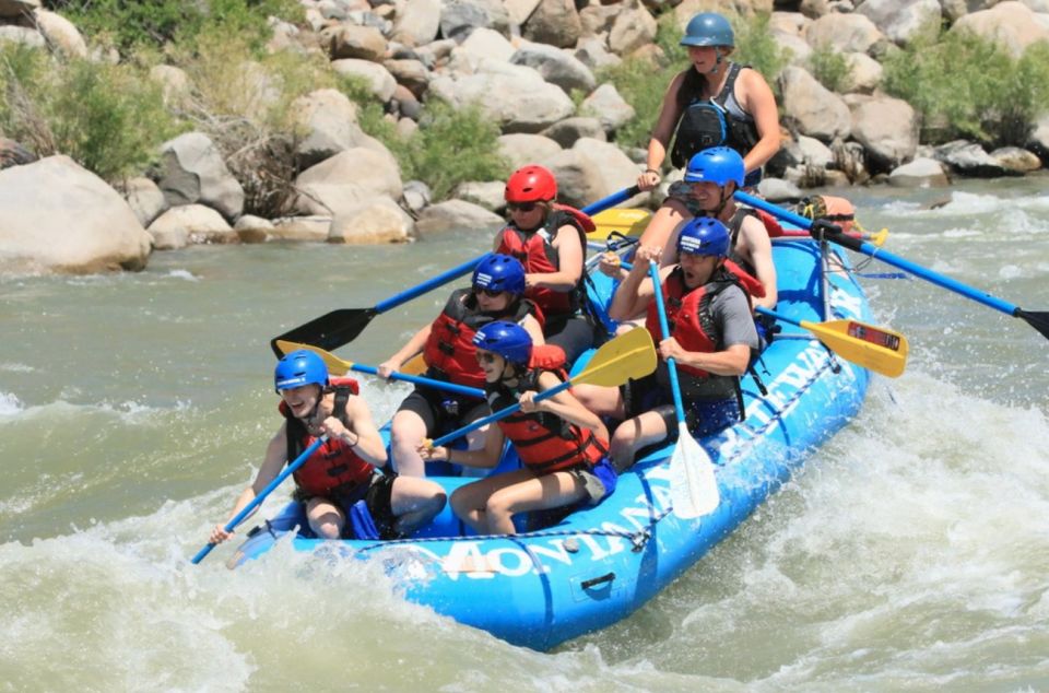 Gardiner: Full Day Raft Trip on the Yellowstone RiverLunch - Lunch Break and Cafe Experience