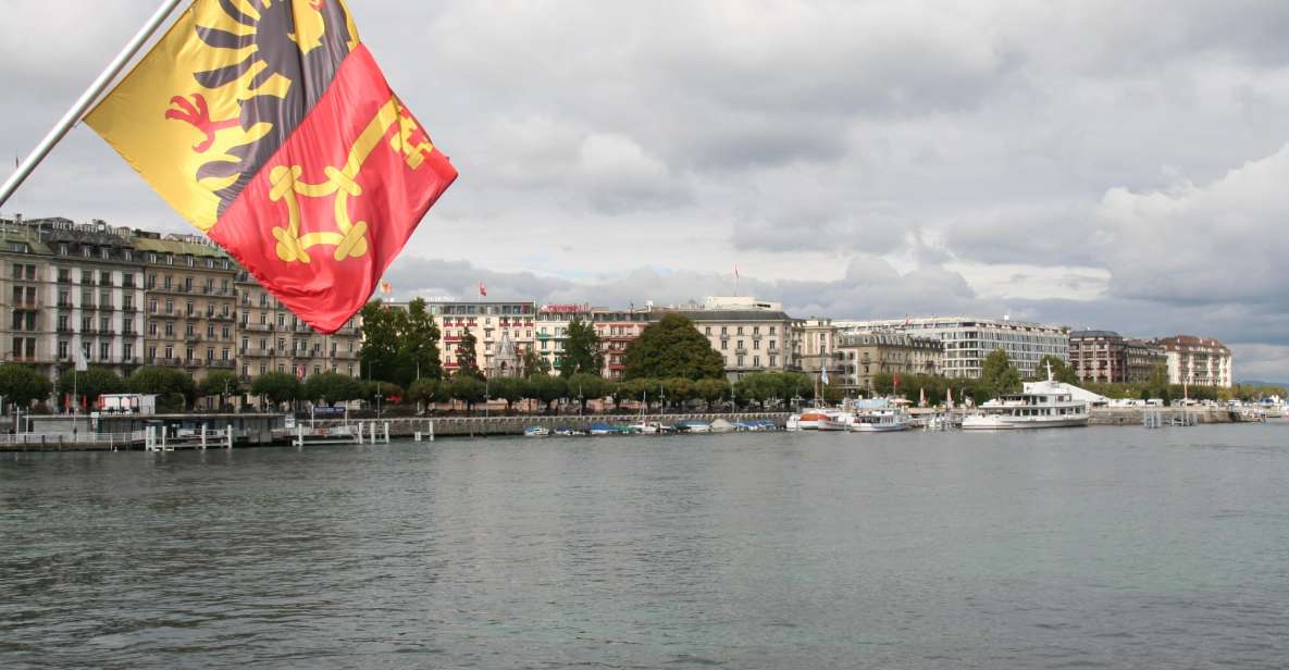 Geneva: Private Walking Tour With a Local Guide - Gift Option