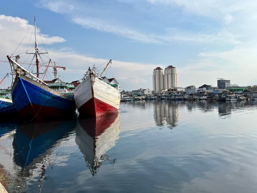 Get to Know, See, and Feel the Unique Ambience of Jakarta. - Waterfront Exploration at Sunda Kelapa