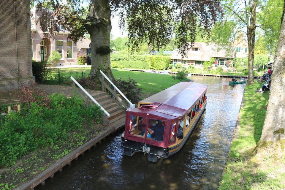 Giethoorn: Village & National Park Canal Cruise With Coffee - Directions for Cruise