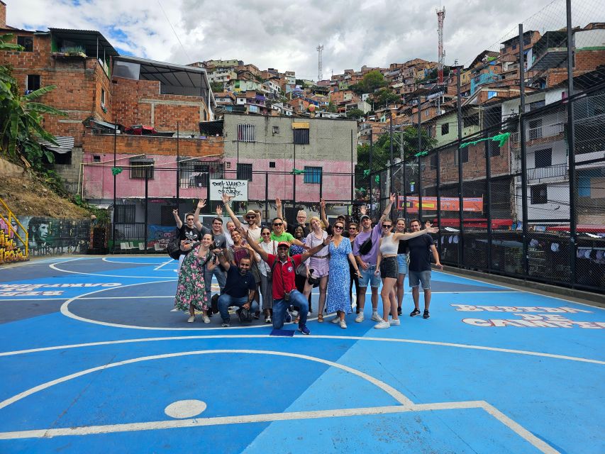 Graffiti Tour Comuna 13 (Private Tour With Transportation) - Additional Information for Participants