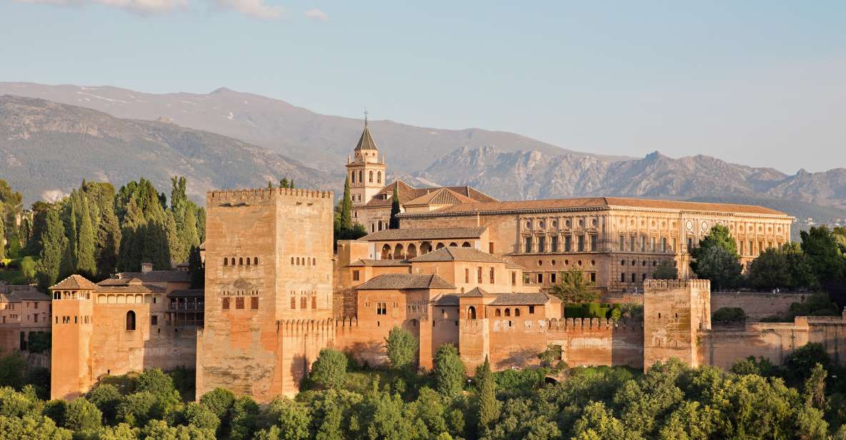 Granada: Alhambra, Nasrid Palaces and Generalife Guided Tour - Important Information