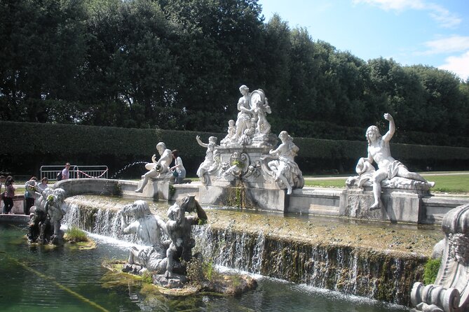 Guided Tour of the Royal Palace of Caserta With an Art Expert - Visitor Reviews