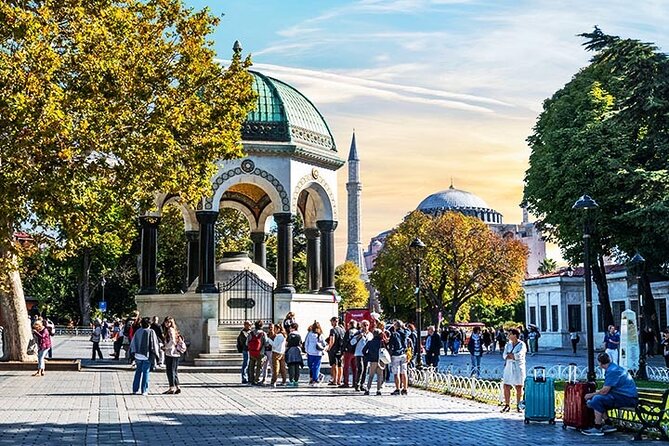 Hagia Sophia Museum, Blue Mosque Small-Group Walking Tour  - Istanbul - Guides Approach