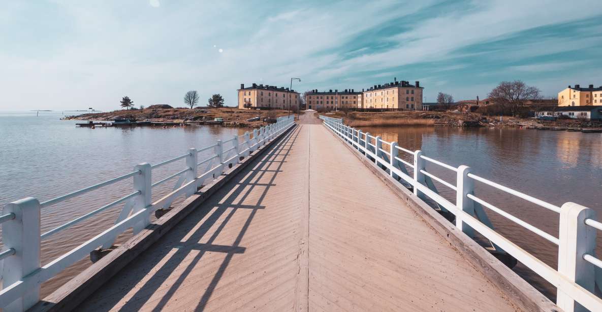Helsinki: Capture the Most Photogenic Spots With a Local - Meeting Point and Location