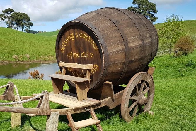 Hobbiton Movie Set Luxury Private Tour From Auckland - VIP Transportation Services Provided