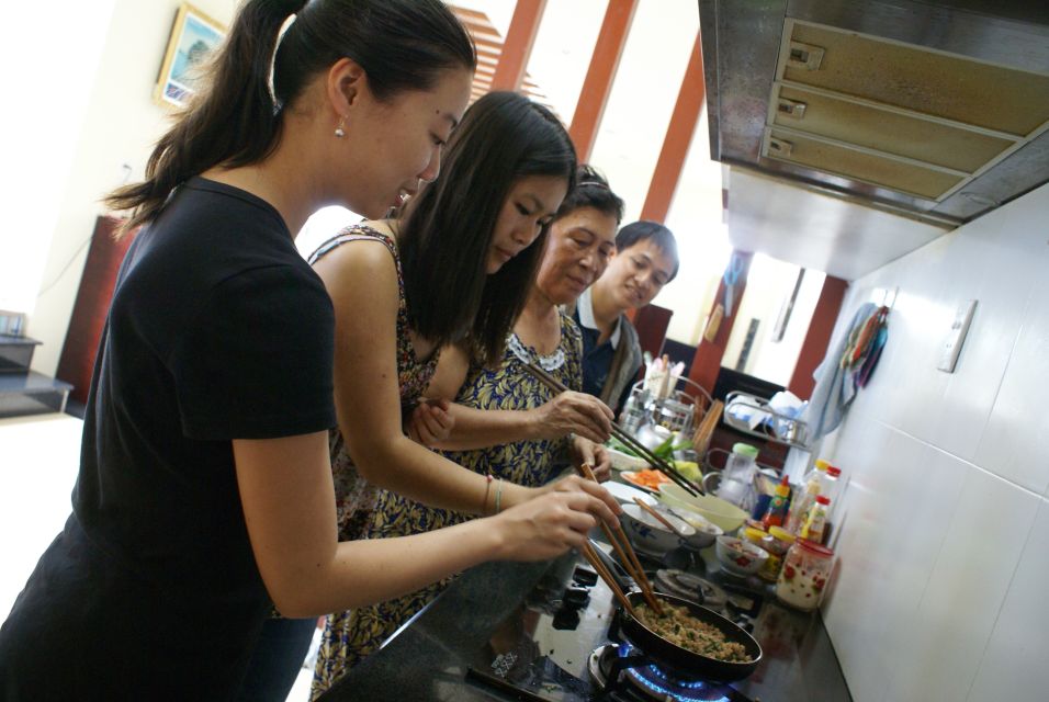 Hoi An: Home Cooking Class With Market Visit - Safety Guidelines