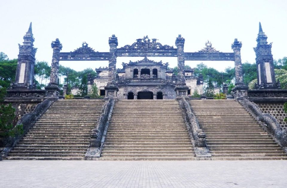 Hue Dragon Boat Tour to Visit Thien Mu Pagoda & Royal Tombs - Customer Reviews