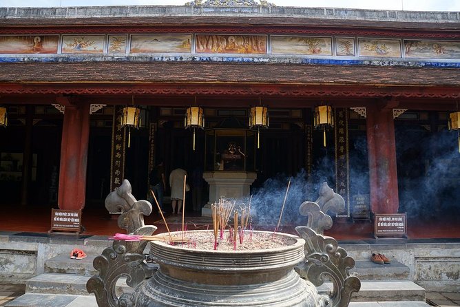 Hue Private Guided Tombs and Thien Mu Pagoda Tour - Common questions