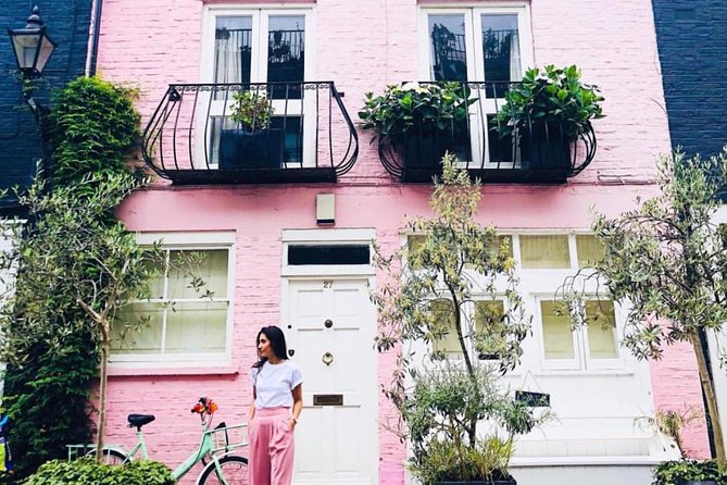 Instagrammable Photos in Notting Hill - Notting Hills Charming Mews and Alleys