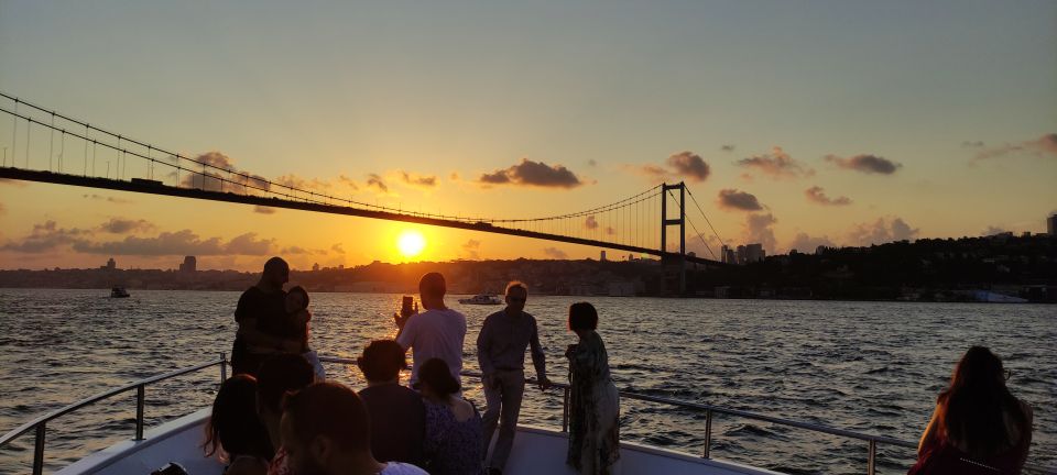 Istanbul: Bosphorus Sunset Cruise With Snacks and Drinks - Important Information