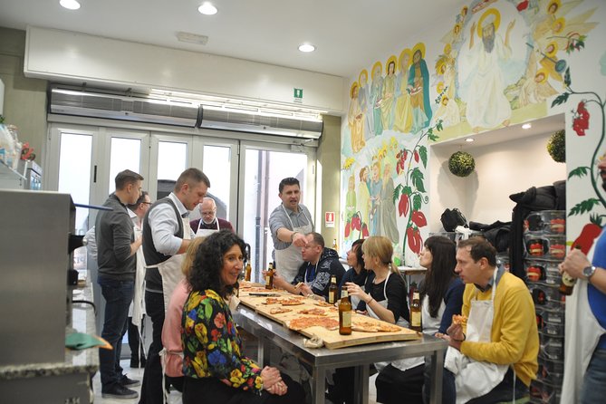 Italian Pizza Cooking Class With Chef Francesco in Padova - Common questions