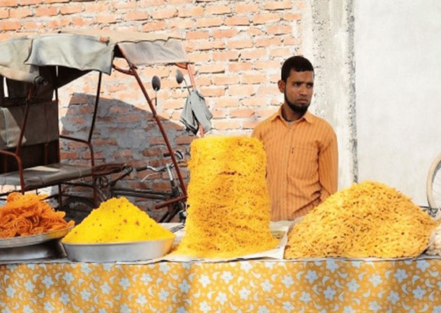 Jaisalmer Street Food Crawl -Guided Local Food Tasting Tour - Live Tour Guides