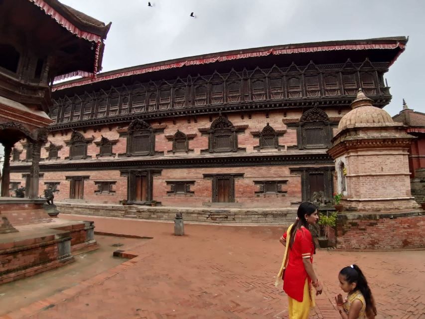 Kathmandu: Guided Day Heritage City Bhaktapur & Patan Tour - Highlights of Bhaktapur Durbar Square