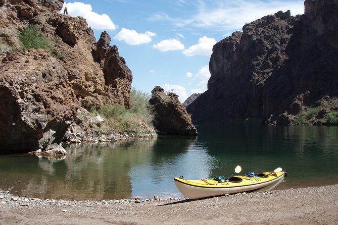 Kayaking Day Trip on the Colorado River From Las Vegas - Navigating to the Colorado River