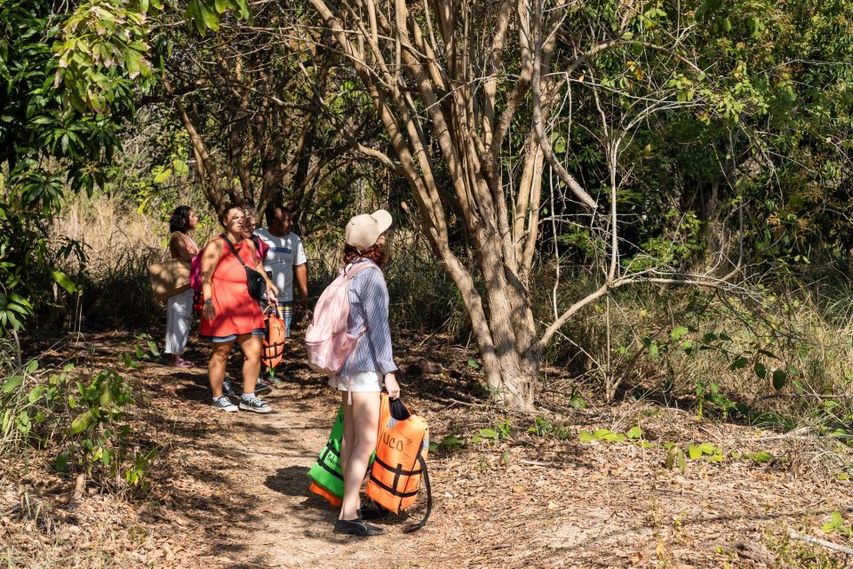 La Crucecita: Hiking and Snorkeling/ Drinks and Fruits - Important Notes