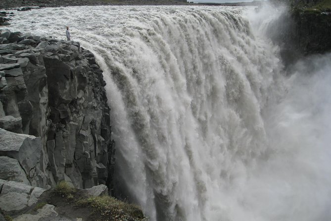 Lake Mývatn and Powerful Dettifoss Day Tour From Akureyri - Common questions