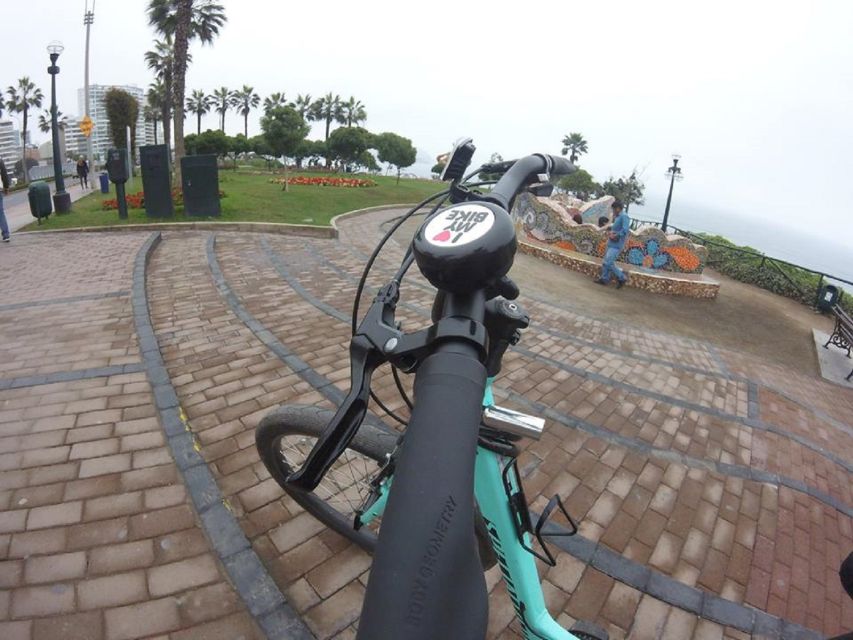 Lima: Bike Tour in Miraflores and Barranco - Common questions