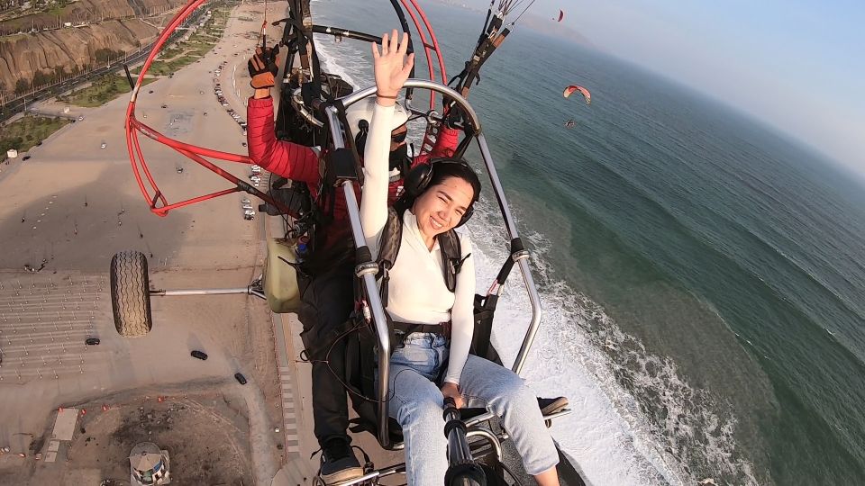 Lima: Paragliding Flight Over Costa Verde Districts - Customer Reviews