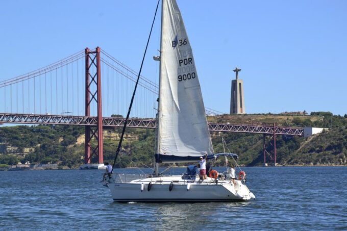 Lisboa: Day and Sunset Tour on the Tagus River - Participant Guidelines