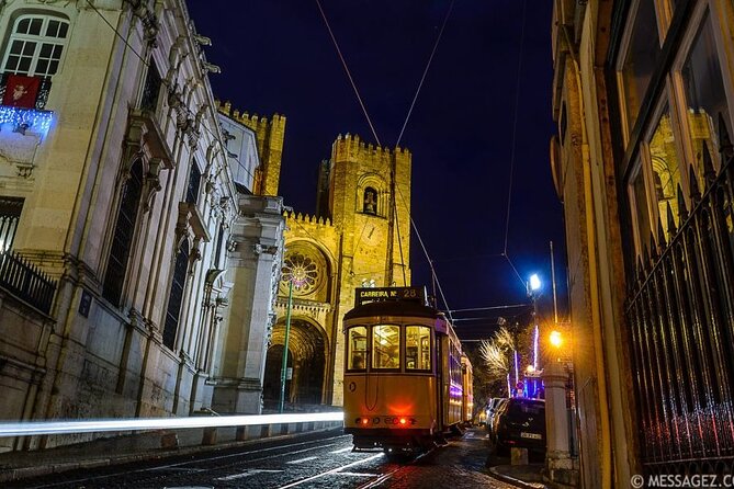 Lisbon: Authentic Fado Show, Dinner and Night Tour - Common questions