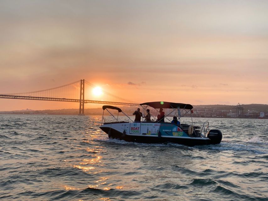 Lisbon: City Boat Cruise Daytime/Sunset/Night With Champagne - Directions