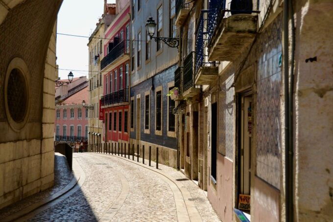 Lisbon Discovery Game: The Hidden Gems of Alfama - About Alfama