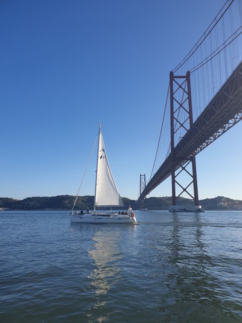 Lisbon: Lisbon Sightseeing by Boat With Locals - Additional Details