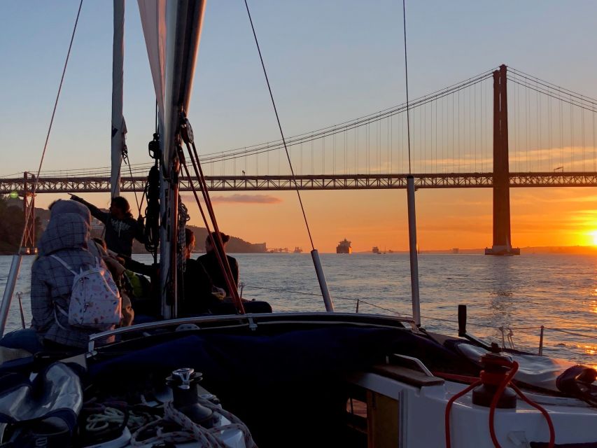 Lisbon: Sunset or Night River Sailing Cruise - Directions
