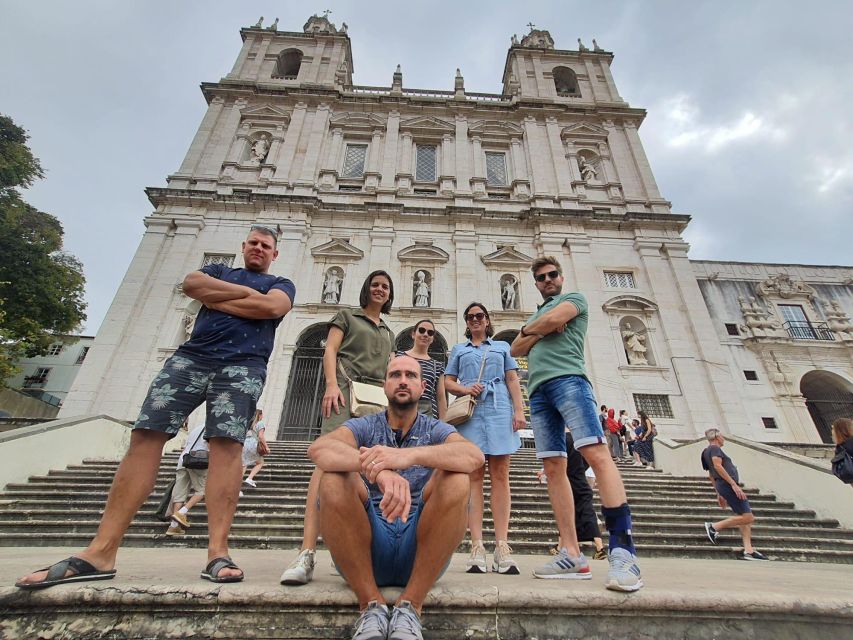 Lisbon:belem: Private City Sightseeing Tours by Tuk Tuk - Live Tour Guide Languages