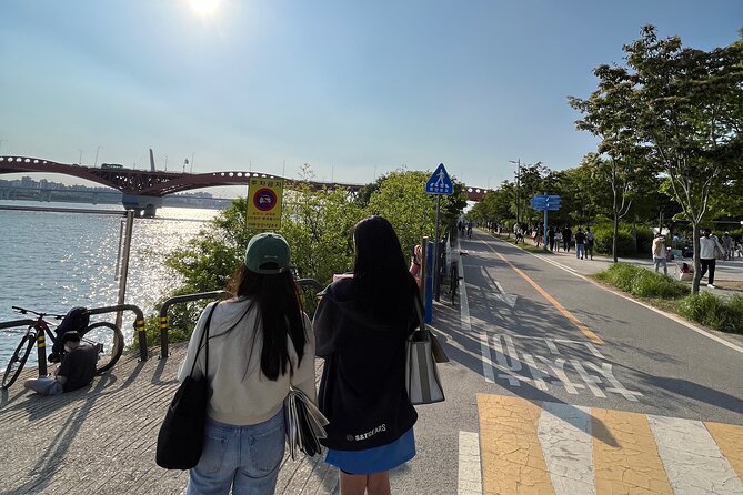 Local Seoul Tour at Traditional Market With Han River Picnic - Trip Tips