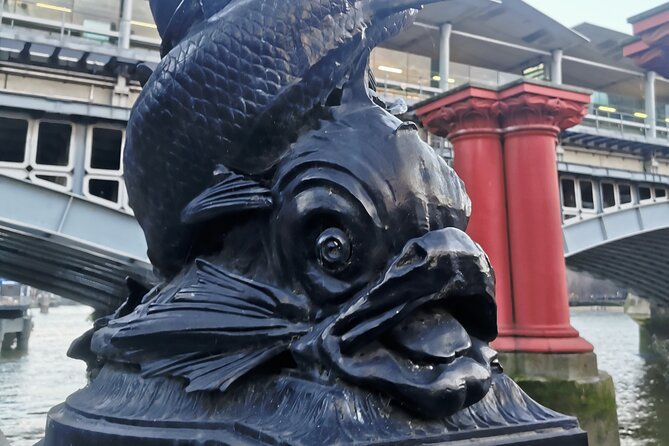 London: City of Dragons Walking Tour - Traveler Experience