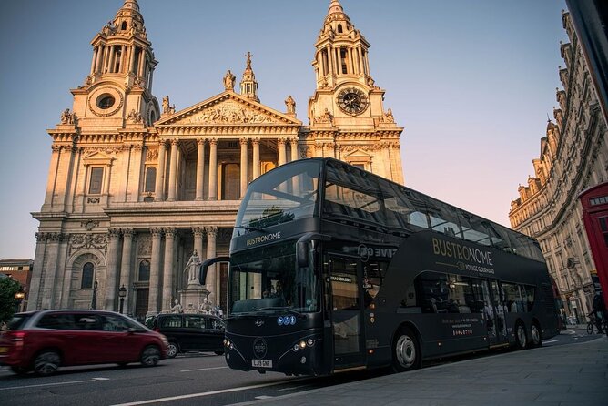 London Two-in-One Coach Tour and Gourmet Lunch on Wheels - Meeting Point