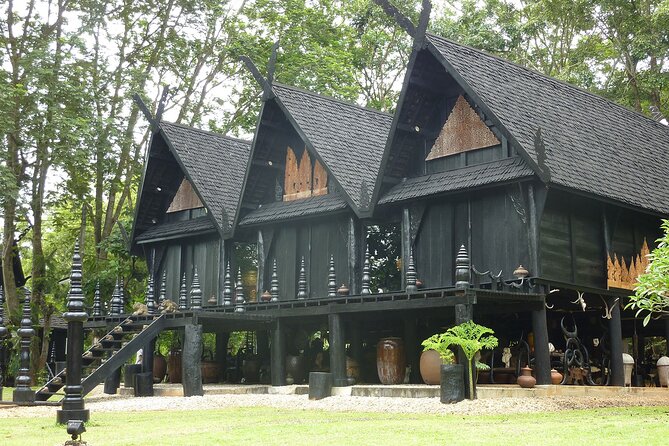 Long Neck Village, White & Blue Temple, Black House Day Tour From Chiang Mai - Weather Considerations