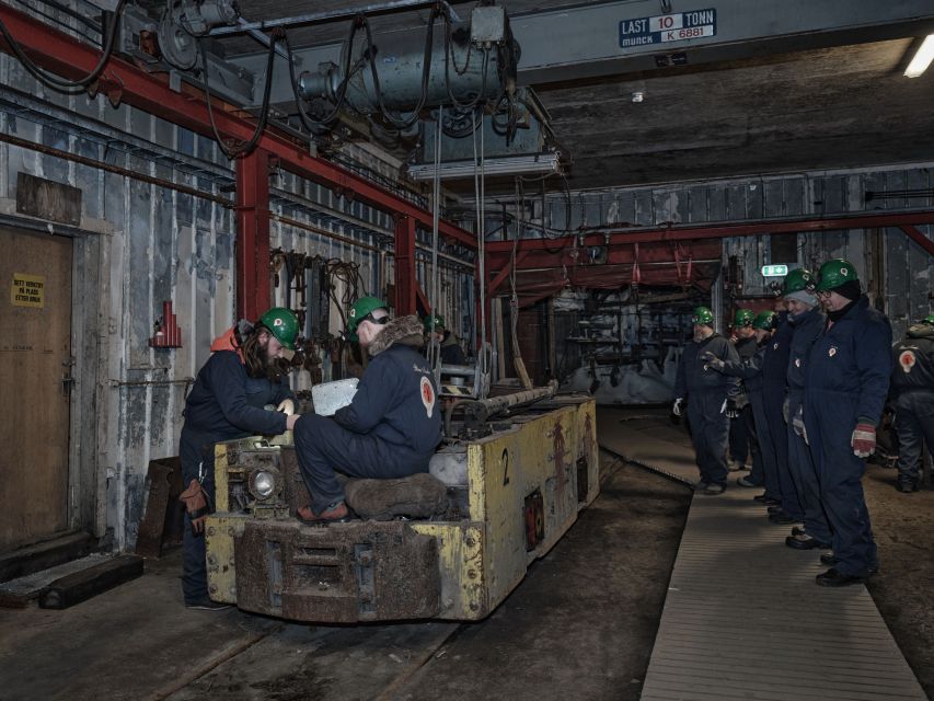 Longyearbyen: Historic Coal Mine Tour at Gruve 3 - Historical Insights and Learnings