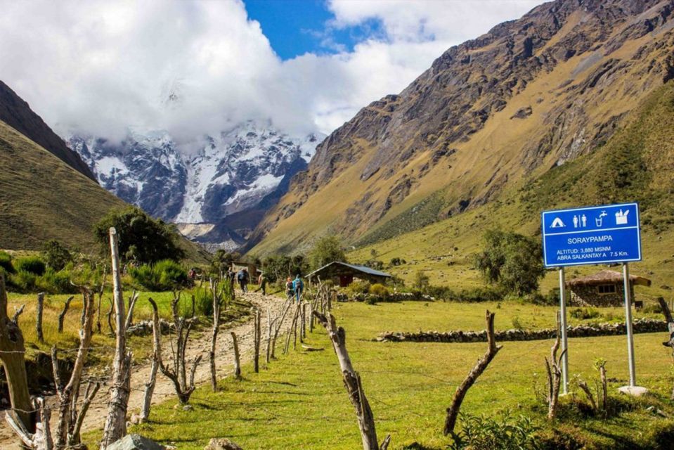 Magic Cusco 4-days Machu Picchu and Humantay Lake - Tour Guide and Language
