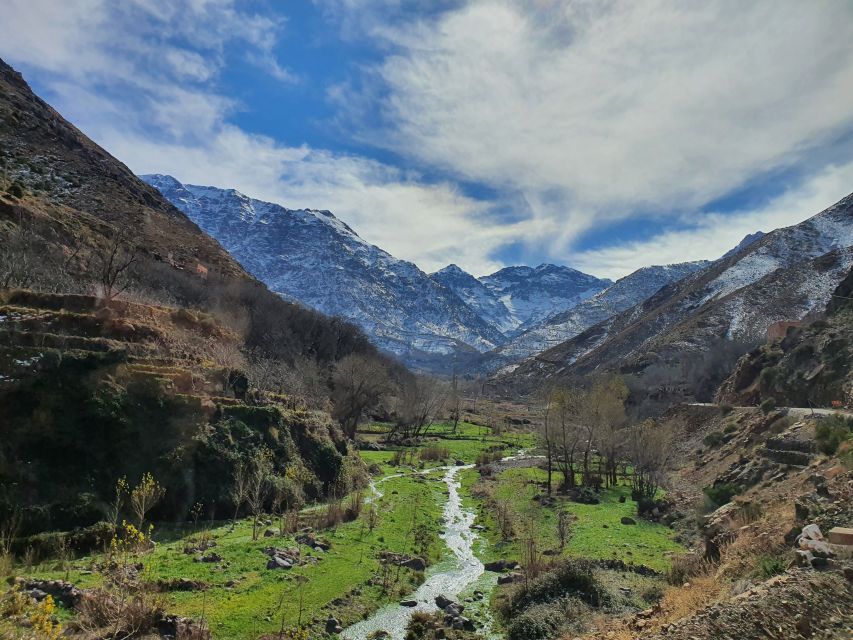 Marrakech: Agafay Desert, Atlas Mountains & Waterfalls Tour - Location & Product Details