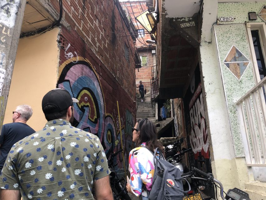 Medellín: Private Comuna 13 Street Art Tour - Booking Information