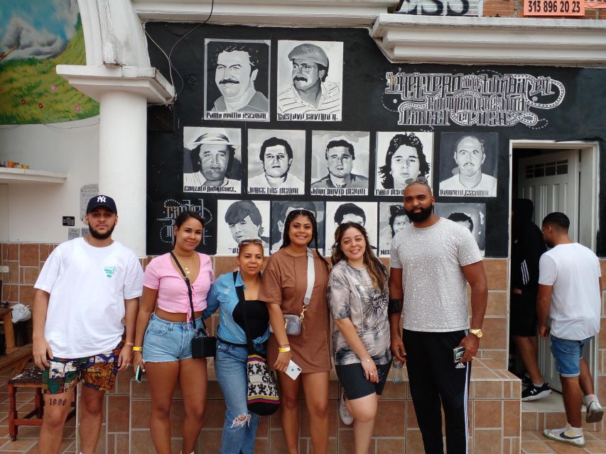 Medellin: Private Pablo Escobar Tour and Comuna 13 - Additional Notes