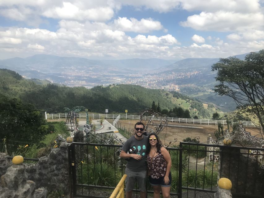 Medellín: Private Pablo Escobar Tour With Cable Car Ride - Overall Rating