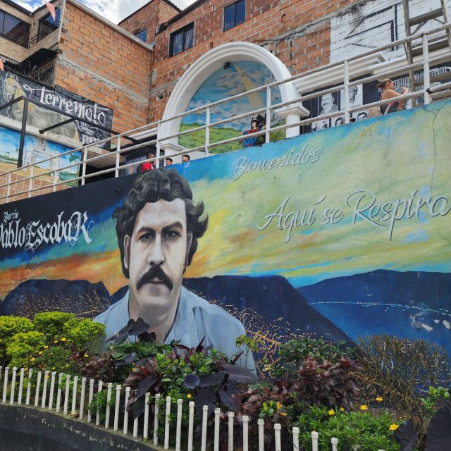 Medellín: Private Pablo Escobar Tour With Transportation - Payment, Gift Option, and Additional Information