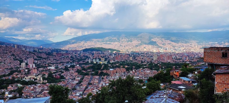 Medellin: Violence History & Memory Museum Educational Tour - Inclusions