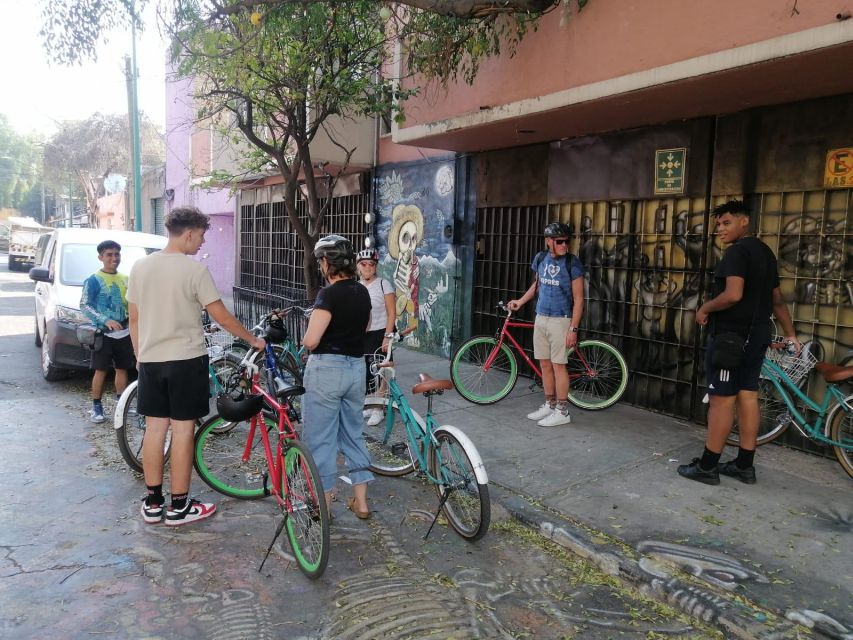 Mexico City: Street Art Bike Tour With Snack - Visitor Feedback