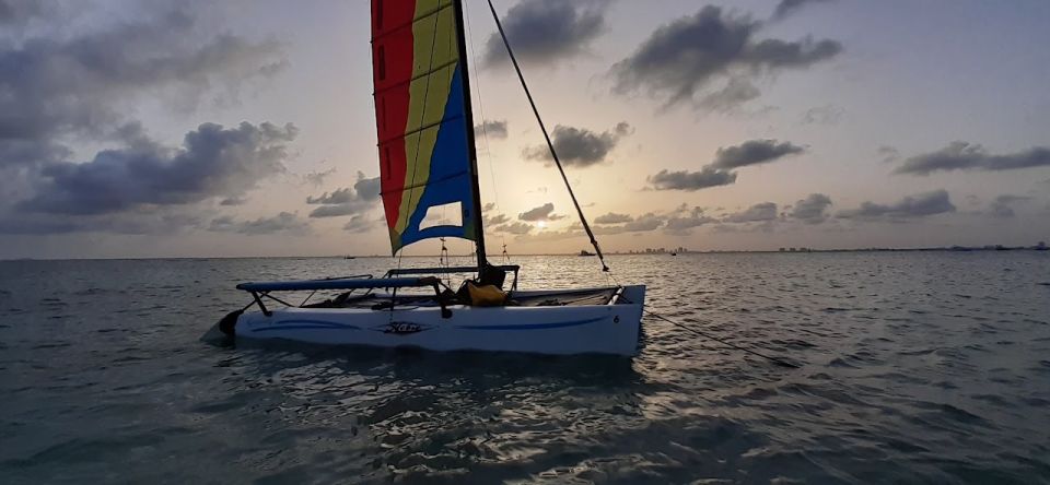 Miami: Intimate Sailing in Biscayne Bay W/ Food and Drinks - Common questions