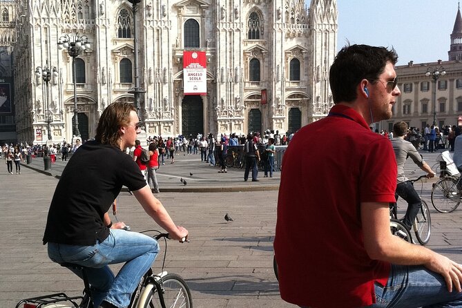 Milan : Private Custom Walking Tour With a Local Guide - Traveler Experience