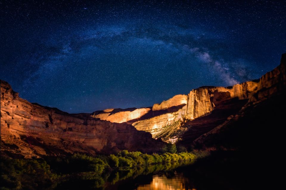 Moab: Colorado River Dinner Cruise With Music and Light Show - Common questions