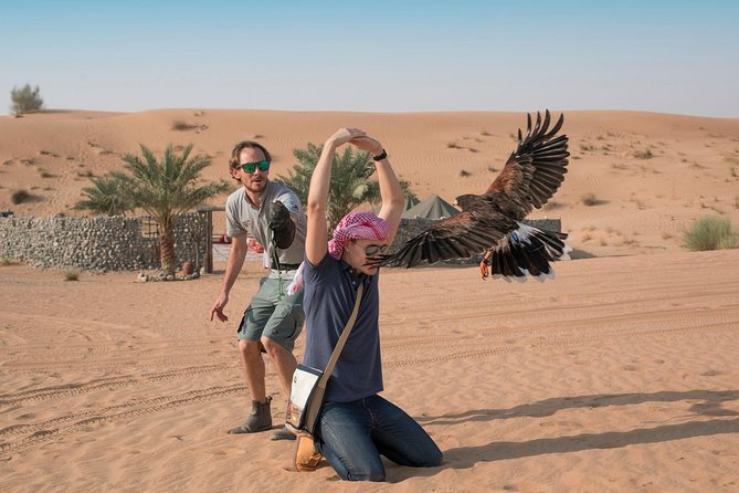 Morning Falconry & Nature Desert Safari With Transfers From Dubai - Guide Experience