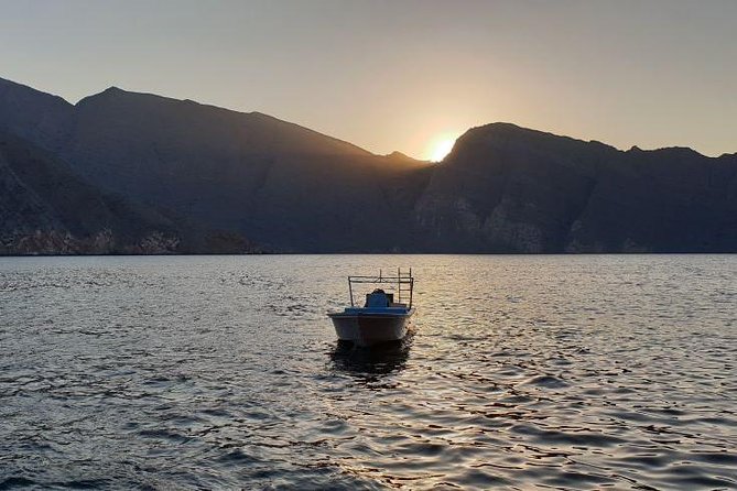 Musandam Khasab Day Trip and Dhow Cruise From Dubai - Passport Check and Border Crossing