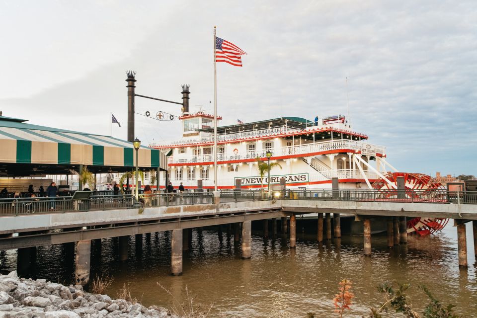 New Orleans: Evening Jazz Cruise on the Steamboat Natchez - Background